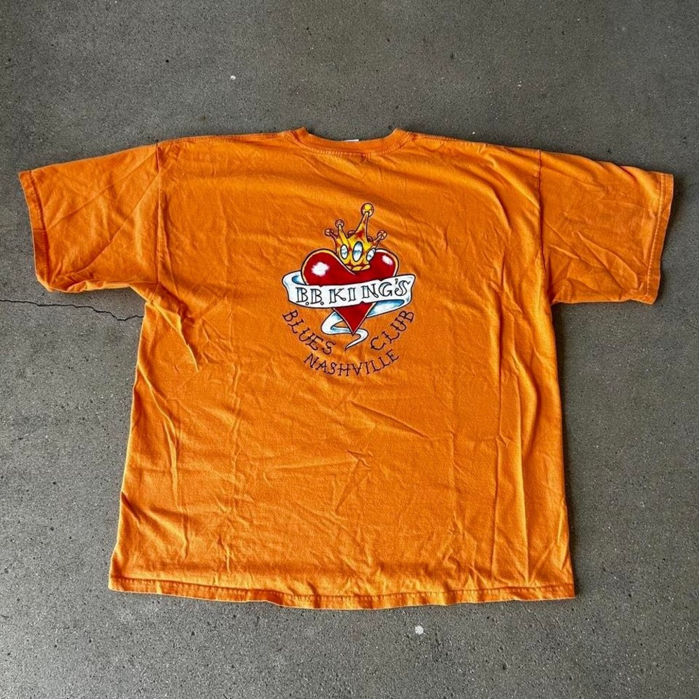 Vintage 2000s BB KING's blues club graphic orange tee shirt tshirt